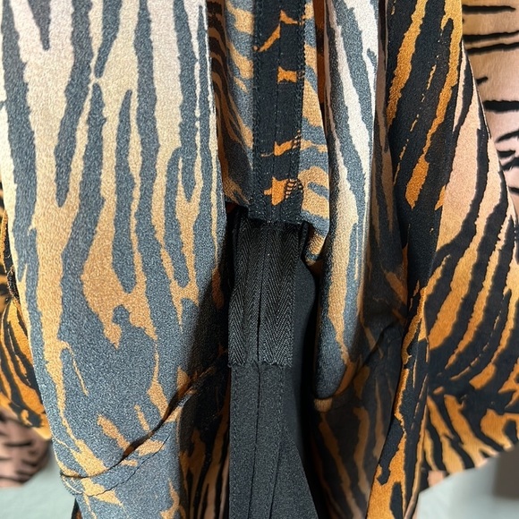 A.L.C. Brinkley Leopard Animal Print Fit And Flare Silk Mini Dress Size 2 - Picture 11 of 12